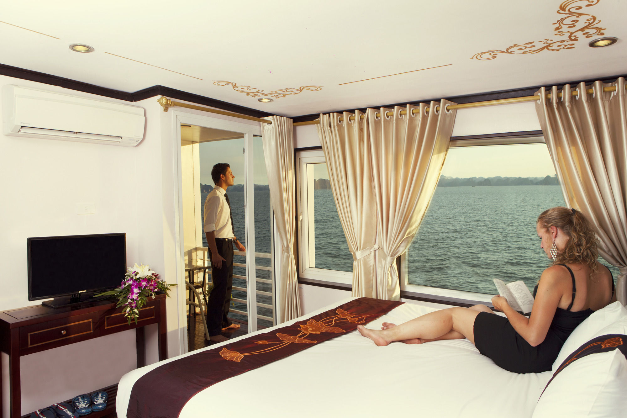 Hotel Huong Hai Sealife Cruise Hạ Long Exterior foto